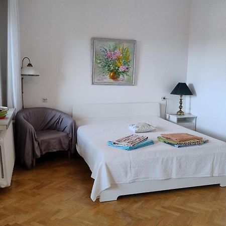 A Cosy Private Room In The Heart Of Old Podgorze كراكوفيا المظهر الخارجي الصورة